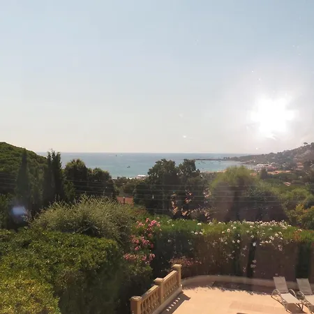 Spacieuse Avec Piscine Privee Et Climatisation A Sainte-maxime, Ideale Pour 10 Personnes - Fr-1-780-16 Sainte-Maxime