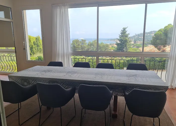 Spacieuse Avec Piscine Privee Et Climatisation A Sainte-maxime, Ideale Pour 10 Personnes - Fr-1-780-16 Sainte-Maxime