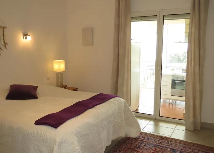 Villa Spacieuse Avec Piscine Privee Et Climatisation A Sainte-maxime, Ideale Pour 10 Personnes - Fr-1-780-16