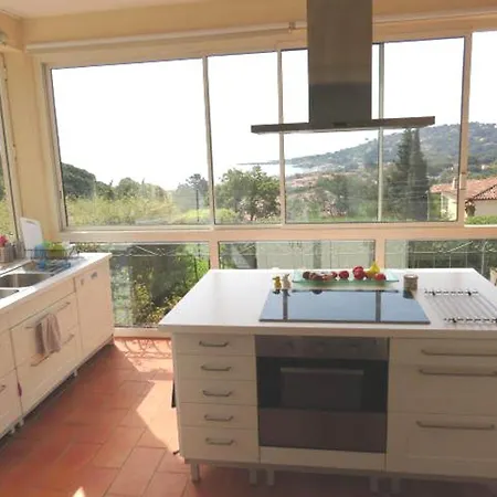 Spacieuse Avec Piscine Privee Et Climatisation A Sainte-maxime, Ideale Pour 10 Personnes - Fr-1-780-16 * Sainte-Maxime