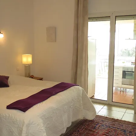 Villa Spacieuse Avec Piscine Privee Et Climatisation A Sainte-maxime, Ideale Pour 10 Personnes - Fr-1-780-16