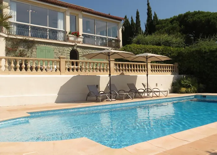 5 Pièces + Appart, Piscine Privée, Clim, Proche Plages - Fr-1-780-16 *
