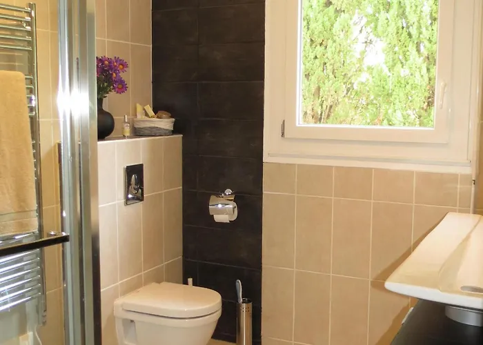 Spacieuse Avec Piscine Privee Et Climatisation A Sainte-maxime, Ideale Pour 10 Personnes - Fr-1-780-16 Sainte-Maxime